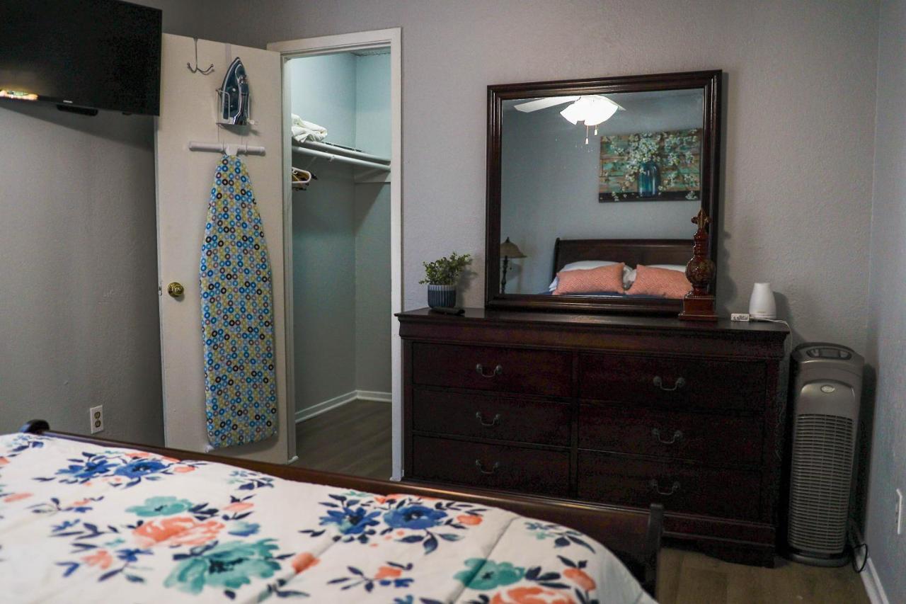 Congeniality And Comfort. All The Essentials With Class, 2 Nights? 2 Weeks? Stay, Relax, Work, Or Go Out For Fun. Arlington Buitenkant foto